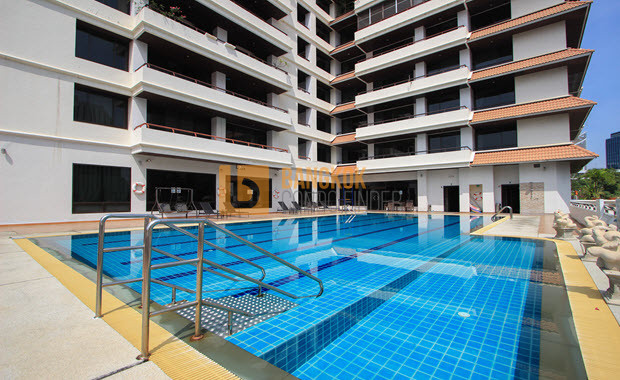 Apartment for Rent in Soi Phahonyothin